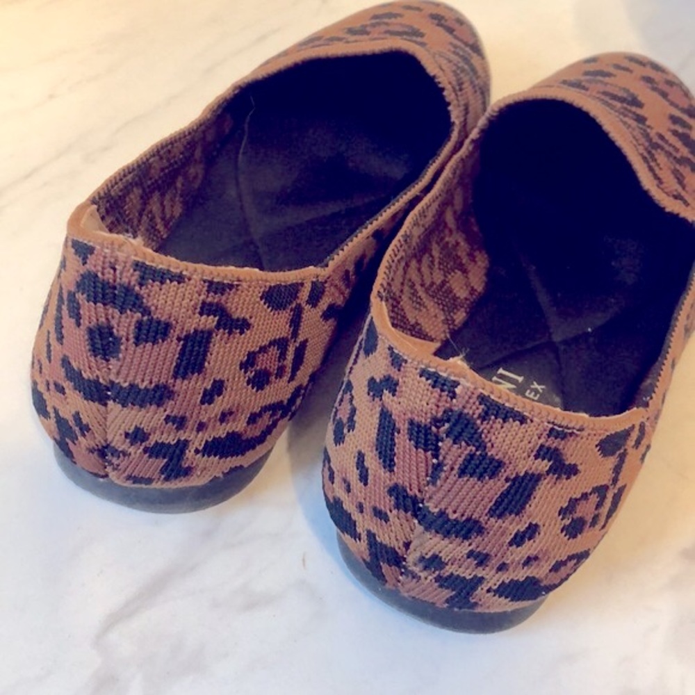 ALFANI-Golden Brown & Black Animal Print Slip On Loafers-Size 7 - Picture 4 of 10